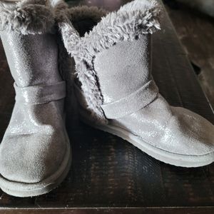 Gray faux fur boots